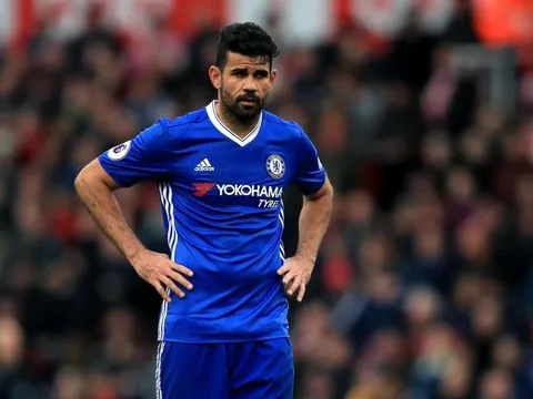 Conte sôi máu vì Costa nhờ luật sư can thiệp