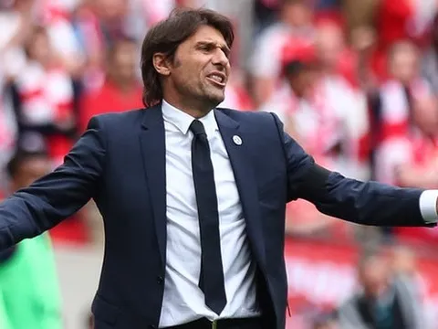 Conte tranh đấu ở Chelsea: Quyền lực là quyền lực nào?