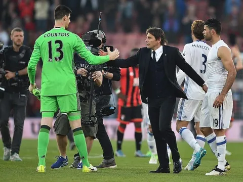 Courtois cảnh báo các đối thủ của Chelsea trước trận gặp MU