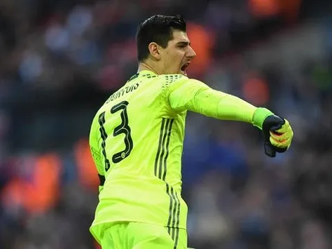 Courtois lên tiếng chốt tương lai