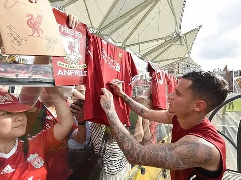 Coutinho và dàn sao Liverpool được săn đón ở châu Á