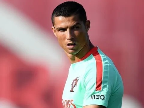 Cristiano Ronaldo: Đã đến lúc anh phải đi!