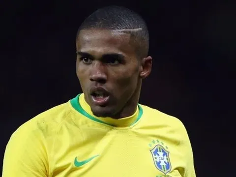 Sao Brazil Douglas Costa dính chấn thương