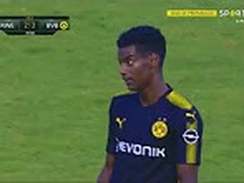 Cú poker của Alexander Isak (Dortmund) vs Rot-Weiß