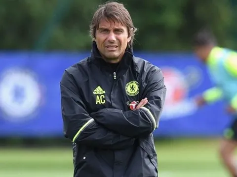 Cuối cùng, Chelsea cũng có tân binh đầu tiên