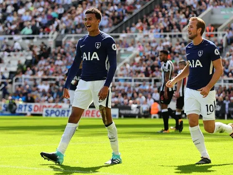 Cựu cầu thủ Liverpool hóa tội đồ, 'dâng' chiến thắng cho Tottenham