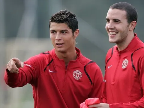 Cựu sao Man United tuyên bố giải nghệ vào cuối mùa