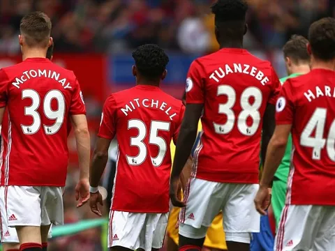 Chùm ảnh: Lũ trẻ nhà Mourinho dạy Crystal Palace một bài học