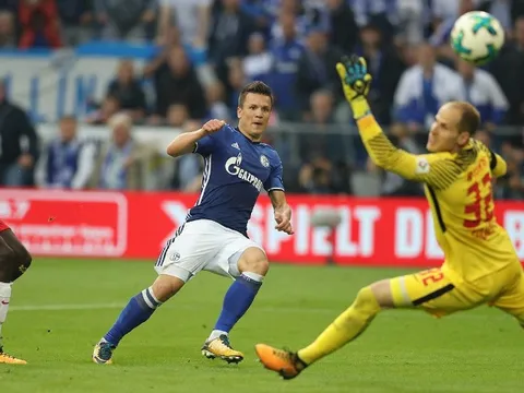 Schalke 2-0 RB Leipzig: Chủ nhà thị uy sức mạnh