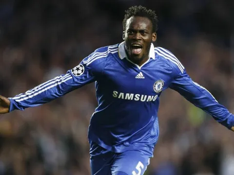 Top 20 "bom tấn" được Mourinho kích nổ: Món hời Drogba & Essien (Kì 1)