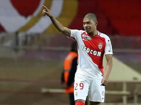 Đội hình tiêu biểu Ligue 1 mùa 2016/17: Song sát trong mơ Cavani & Mbappe