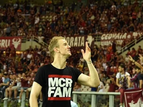 Đã có đội sẵn sàng giải cứu Joe Hart