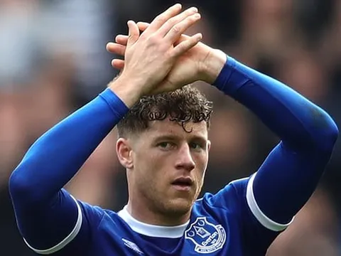 Đại gia Anh "loạn đả" vì Ross Barkley