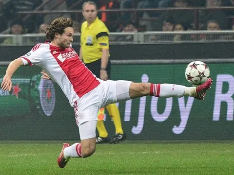 Ajax đồng ý các điều khoản cá nhân với ngôi sao Manchester United