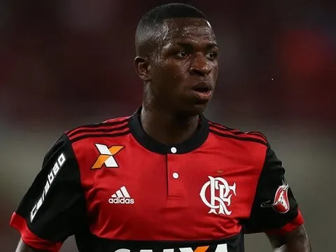 Đàn anh khuyên Vinicius Jr 'hãy cứ là một đứa trẻ'