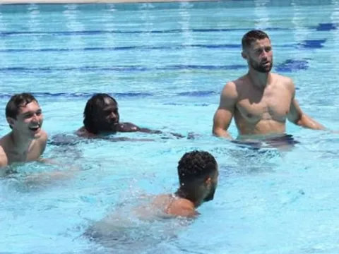 Dàn sao Chelsea xả trại sau màn hủy diệt Arsenal