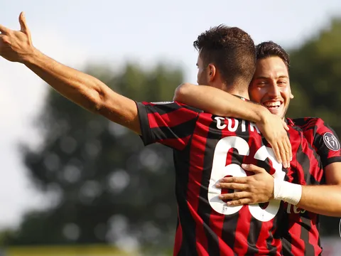 Dàn sao trẻ Milan làm lu mờ các tân binh 'chục triệu Euro'