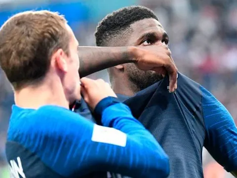 Đánh bại Fellaini khi không chiến, Umtiti đưa Pháp tiến gần chức vô địch