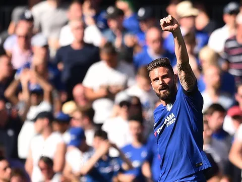 Đánh bại Liverpool, Giroud giờ còn khủng hơn cả Ronaldo