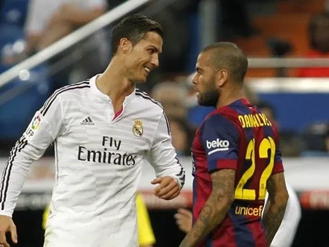 Dani Alves: Tôi có ngu đâu mà không biết Ronaldo xuất sắc