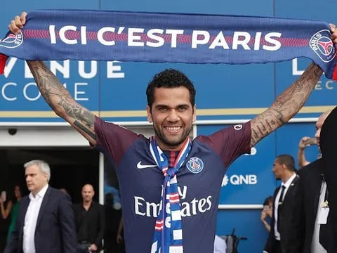 Dani Alves: 'Xin lỗi nhé Pep Guardiola, tôi đến PSG để trở thành nhà vô địch'