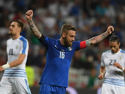 Daniele De Rossi nổ súng trong ngày Italia đại thắng Uruguay