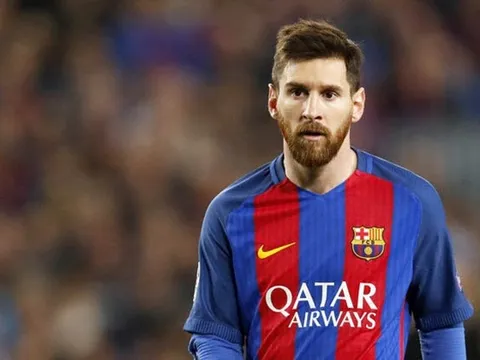 Đạt cột mốc vĩ đại, Messi nhận lời khen từ Ronaldinho