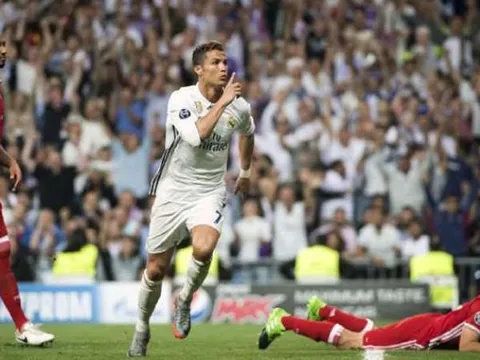 Đạt mốc 100 bàn ở Champions League, Ronaldo cầu xin fan Real ngừng chỉ trích mình