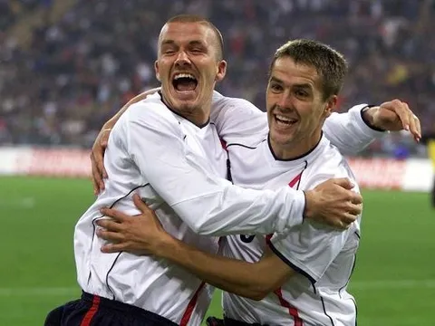 "David Beckham và Michael Owen - thành công điển hình của một Tam Sư trẻ trung"