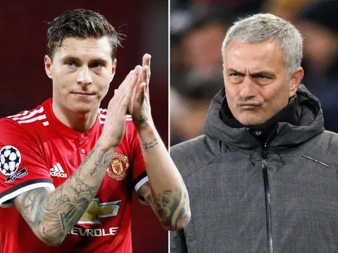 Đày ải học trò, Mourinho cấm luôn M.U bán cho đội khác