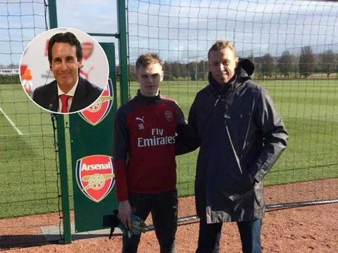 Đây, bản hợp đồng đầu tiên dưới triều đại Unai Emery