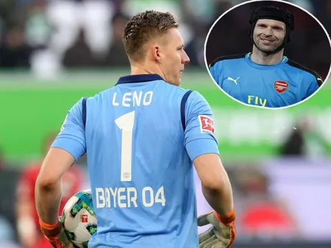 Đây, lý do Arsenal nên chiêu mộ người nhện Bundesliga thay Petr Cech
