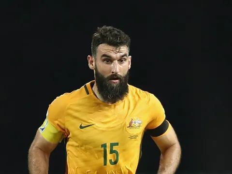 Mile Jedinak ca ngợi 'nỗ lực tột cùng' của Australia trước Pháp