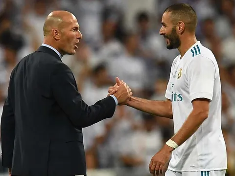 HLV Zidane: "Benzema không thiếu thứ gì ngoài bàn thắng"