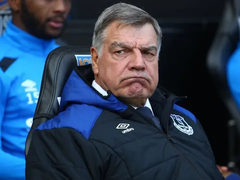 Nhìn lại hành trình của Big Sam tại Everton trong 6 tháng qua