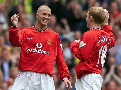 'De Bruyne là sự kết hợp giữa Beckham và Scholes'