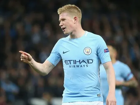 De Bruyne: "Toure chỉ đang cay cú với Pep vì không được thi đấu"