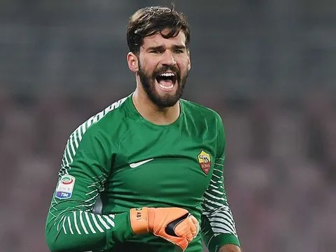 Đề cử thủ môn Champions League: Tân binh Liverpool vượt mặt hàng loạt tên tuổi lớn