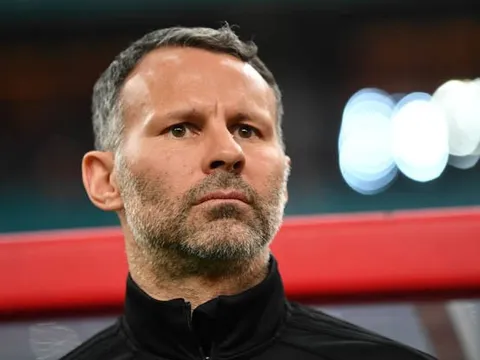 "Để vượt Man City, Man Utd phải bạo chi"