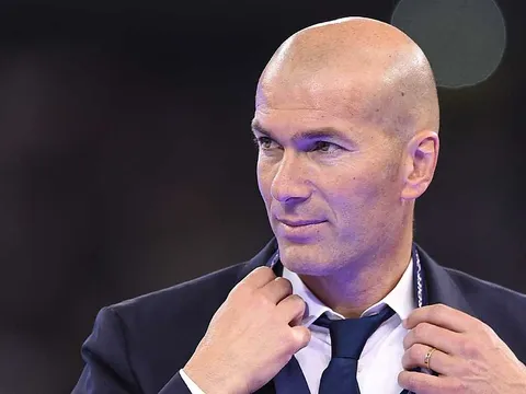 Đến bây giờ, Giggs và Neville vẫn còn sợ Zidane