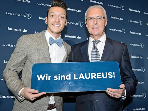 Đến lượt "Hoàng đế" Beckenbauer nói về quyết định của Ozil