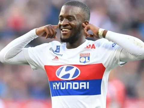 Săn đối tác cho Fred, M.U cạnh tranh PSG trong thương vụ 53 triệu bảng