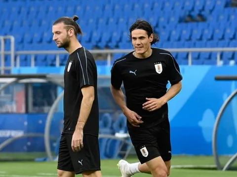Hy vọng lớn nhất hàng công Uruguay cười tươi rói trước ngày thi đấu