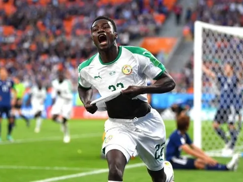 Moussa Wague đi vào lịch sử Châu Phi với pha ghi bàn vào lưới Nhật Bản