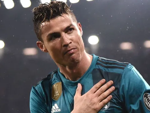 ĐỊA CHẤN: Real đồng ý bán Ronaldo cho Juventus!