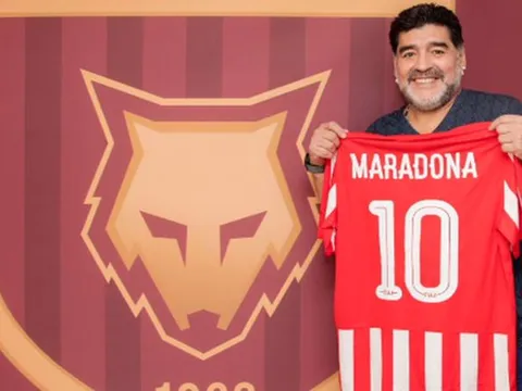 Diego Maradona CHÍNH THỨC tái xuất ở giải hạng nhì UAE