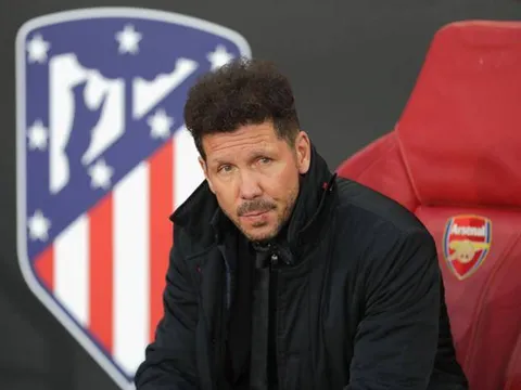 Diego Simeone bị cấm chỉ đạo ở trận lượt về với Arsenal?