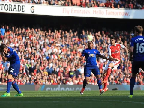 Điểm tin chiều 08/05: M.U nhận cú hích trước bán kết Europa League, Maradona tái xuất làm HLV
