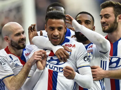 Điểm tin chiều 10/06: Mourinho giữ chân loạt cầu thủ; Bayern chiêu mộ sao Lyon