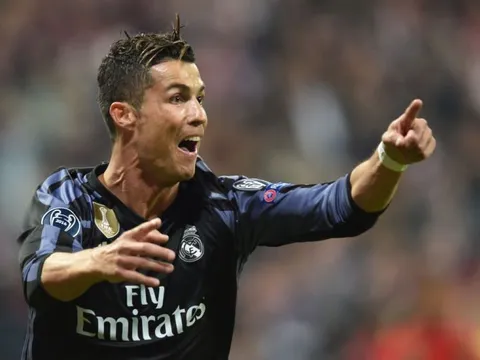 Điểm tin sáng 13/04: Ronaldo một tay diệt Hùm xám; Pogba "nổi đoá" với truyền thông